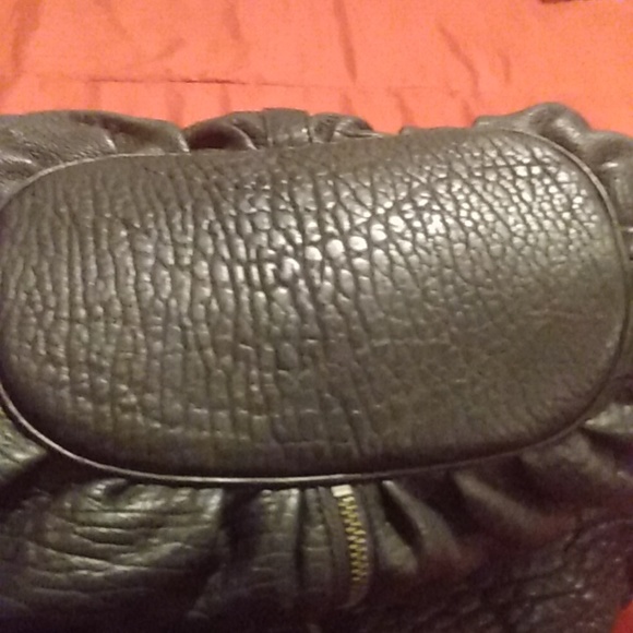 Black Leather drawstring purse - Picture 6 of 17